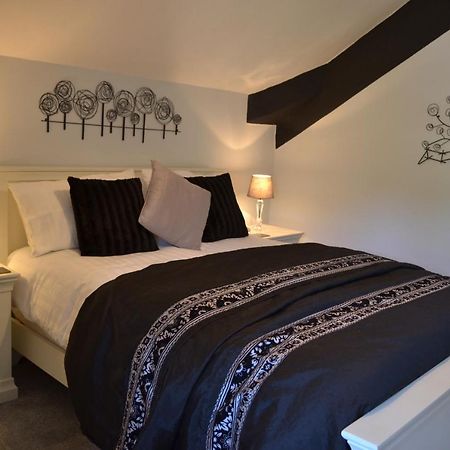 베투스 이 코이드 Coed-Y-Fron B&B 외부 사진