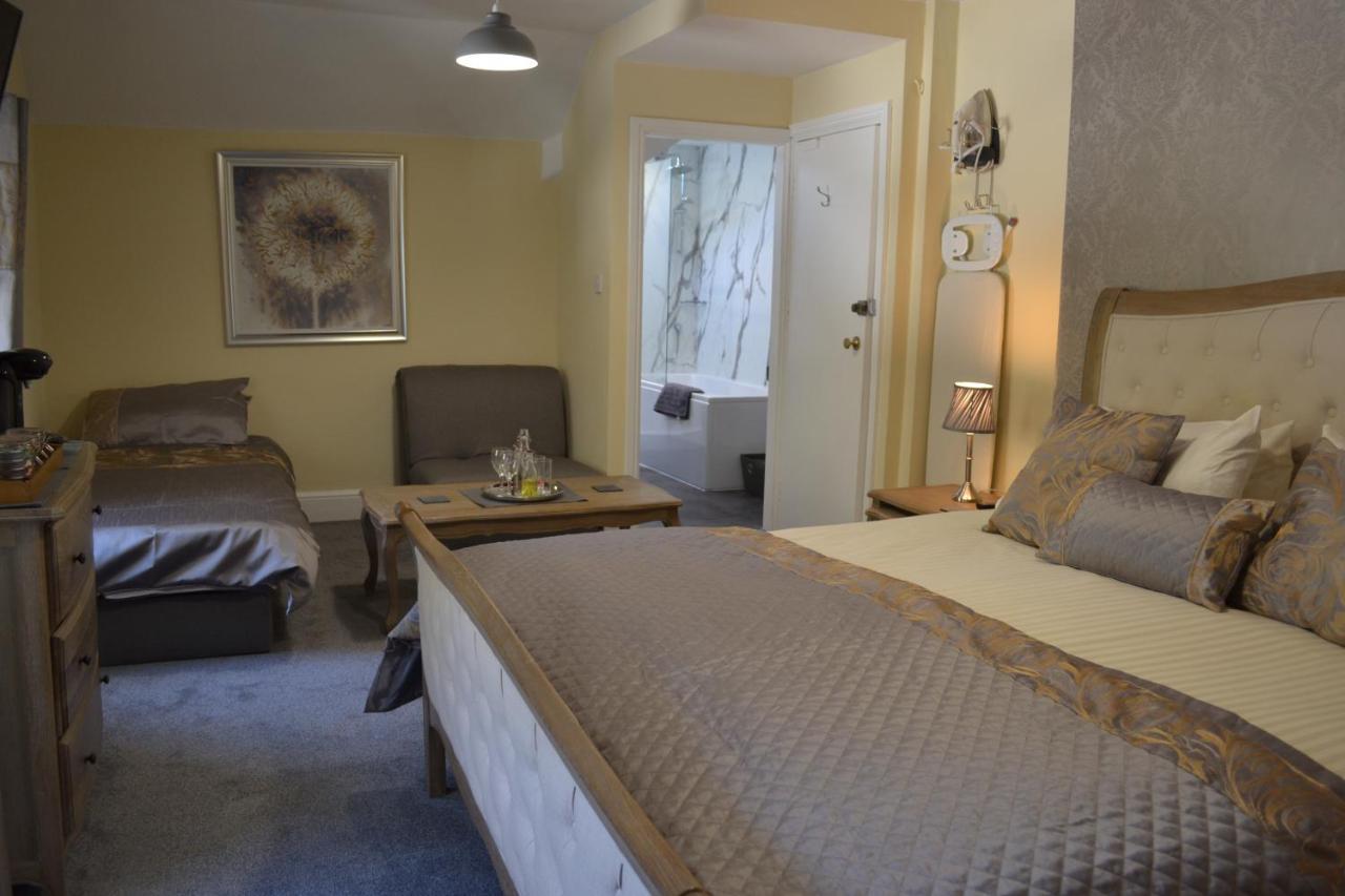 베투스 이 코이드 Coed-Y-Fron B&B 외부 사진